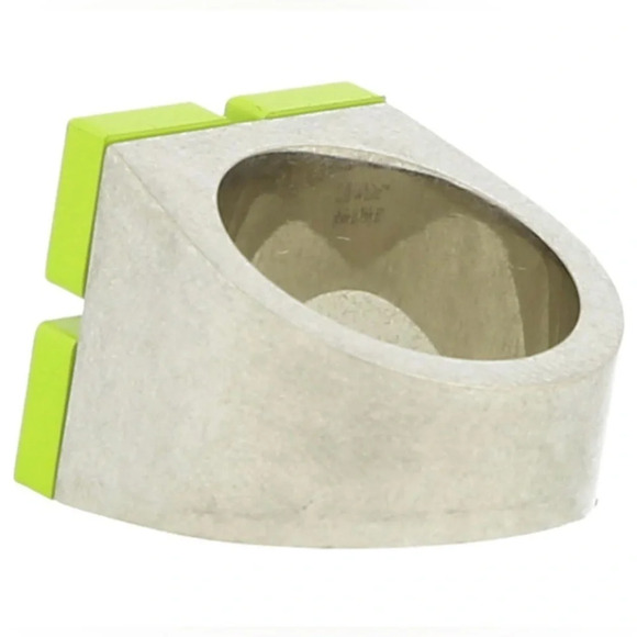 OFF-WHITE Arrow Play Ring In Silver Green - Picture 2 of 11